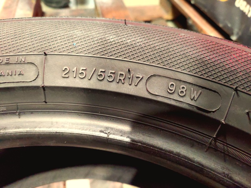 2 Gomme usate 215 55 17 Pneumatici 4 Stagioni KLEBER 2 Gomme usate 215 55 17 Pneumatici 4 Stagioni KLEBER