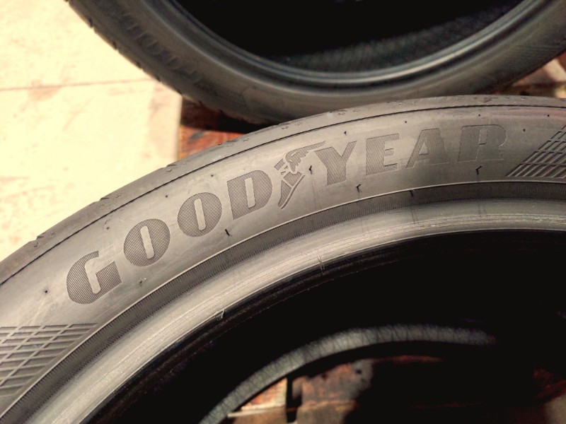 4 Gomme usate 245 40 19 Pneumatici Estivi GOODYEAR 4 Gomme usate 245 40 19 Pneumatici Estivi GOODYEAR