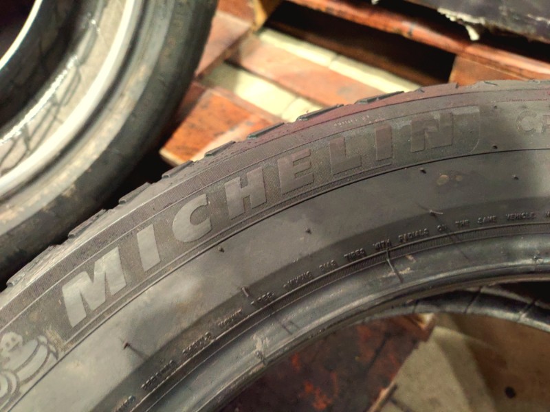 4 Gomme usate 205 55 19 Pneumatici 4 Stagioni MICHELIN 4 Gomme usate 205 55 19 Pneumatici 4 Stagioni MICHELIN