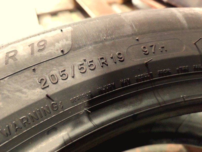 4 Gomme usate 205 55 19 Pneumatici 4 Stagioni MICHELIN 4 Gomme usate 205 55 19 Pneumatici 4 Stagioni MICHELIN