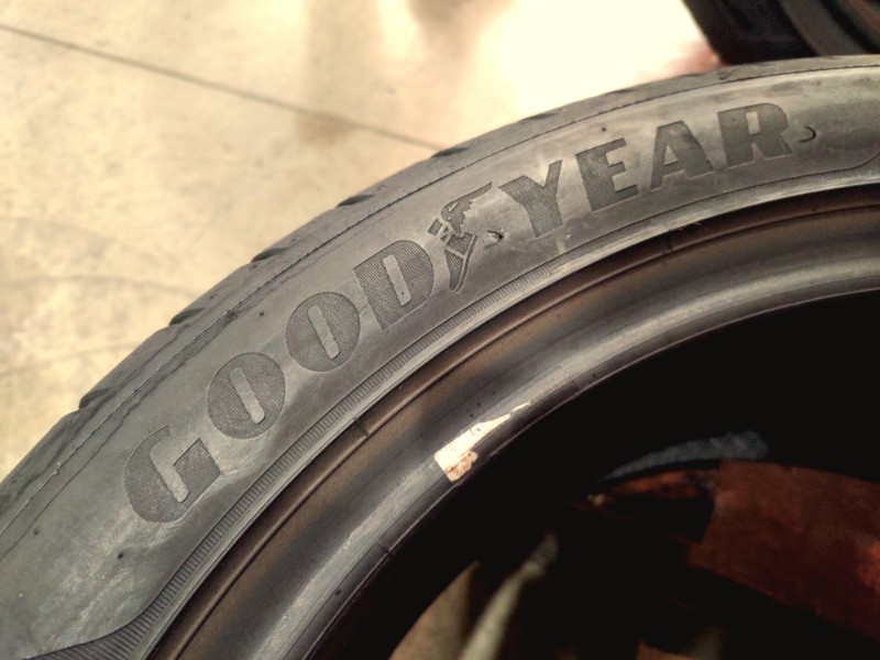 4 Gomme usate 215 45 17 Pneumatici Estivi GOODYEAR 4 Gomme usate 215 45 17 Pneumatici Estivi GOODYEAR