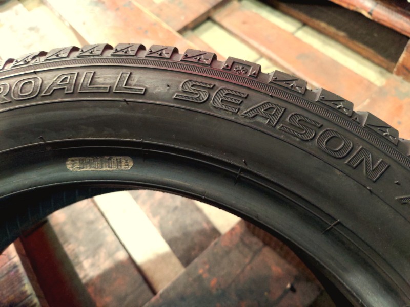2 Gomme usate 155 60 15 Pneumatici 4 Stagioni FALKEN 2 Gomme usate 155 60 15 Pneumatici 4 Stagioni FALKEN