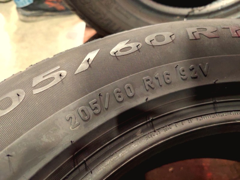 4 Gomme usate 205 60 16 Pneumatici Estivi PIRELLI 4 Gomme usate 205 60 16 Pneumatici Estivi PIRELLI