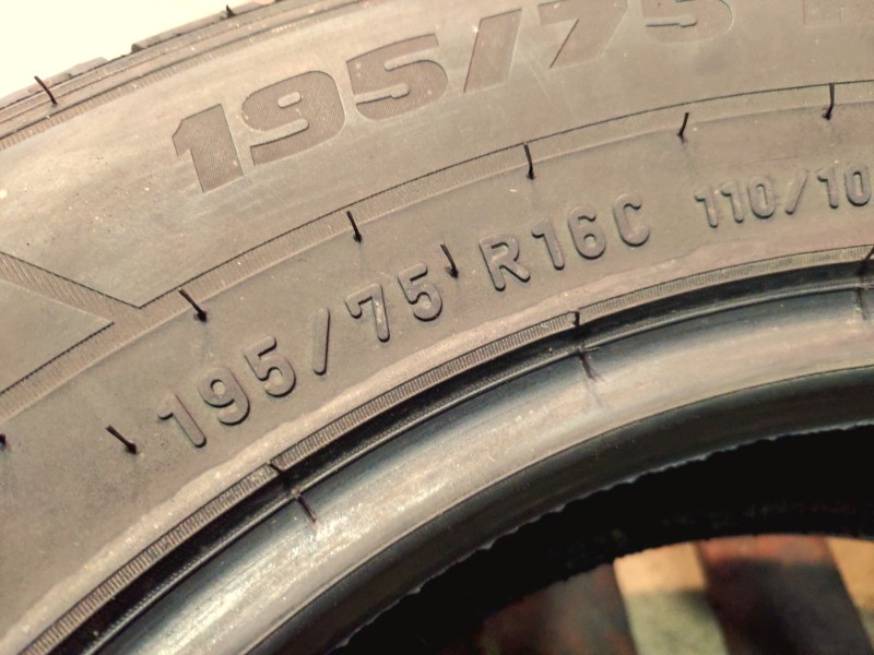 2 Gomme usate 195 75 16 C Pneumatici Invernali PIRELLI 2 Gomme usate 195 75 16 C Pneumatici Invernali PIRELLI
