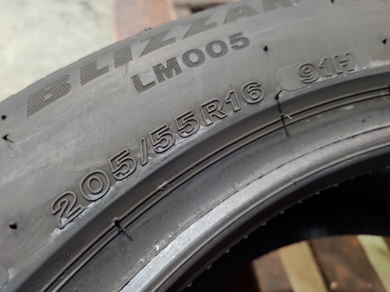 2 Gomme usate 205 55 16 Pneumatici Invernali BRIDGESTONE 2 Gomme usate 205 55 16 Pneumatici Invernali BRIDGESTONE