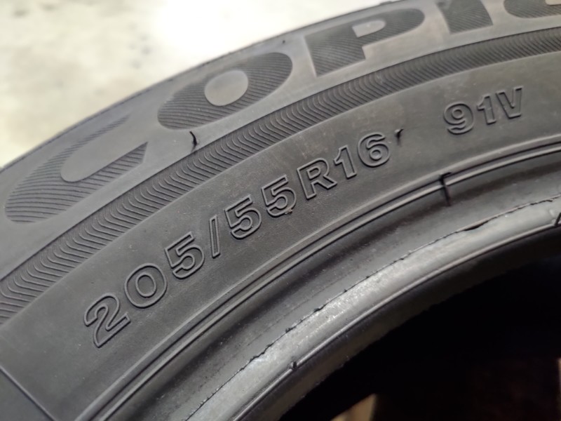 4 Gomme usate 205 55 16 Pneumatici Estivi BRIDGESTONE 4 Gomme usate 205 55 16 Pneumatici Estivi BRIDGESTONE