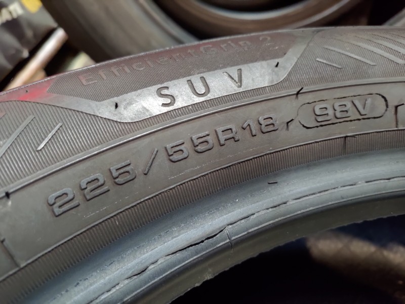 4 Gomme usate 225 55 18 Pneumatici Estivi GOODYEAR 4 Gomme usate 225 55 18 Pneumatici Estivi GOODYEAR