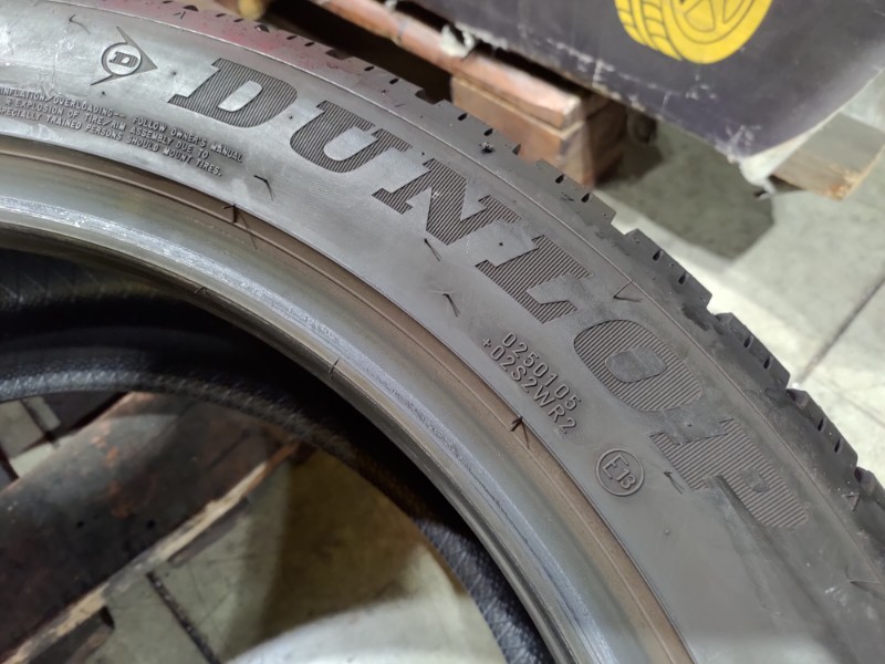4 Gomme usate 255 45 20 Pneumatici Invernali DUNLOP 4 Gomme usate 255 45 20 Pneumatici Invernali DUNLOP