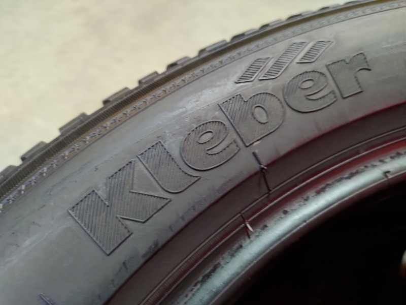 2 Gomme usate 215 55 18 Pneumatici Invernali KLEBER 2 Gomme usate 215 55 18 Pneumatici Invernali KLEBER