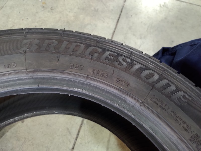 4 Gomme usate 215 60 17 C Pneumatici Estivi BRIDGESTONE 4 Gomme usate 215 60 17 C Pneumatici Estivi BRIDGESTONE