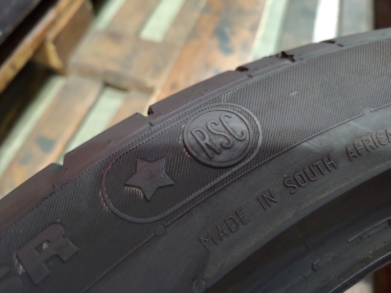 2 Gomme usate 225 45 18 RUN FLAT Pneumatici Estivi CONTINENTAL 2 Gomme usate 225 45 18 RUN FLAT Pneumatici Estivi CONTINENTAL