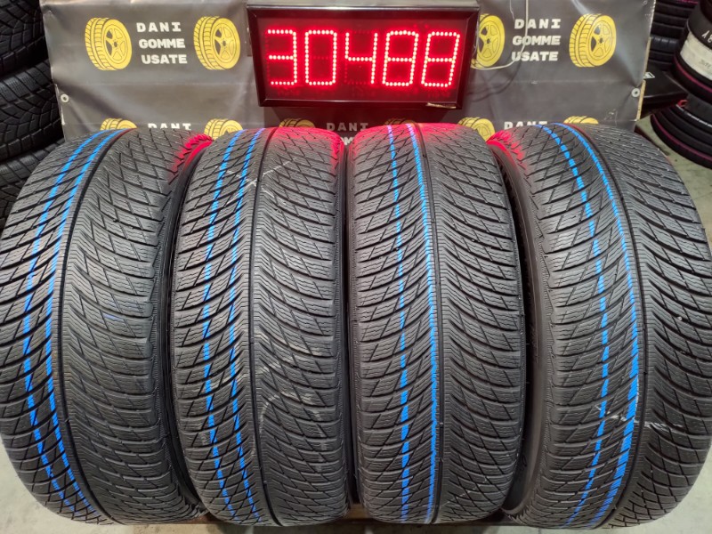4 Gomme usate 235 50 19 Pneumatici Invernali MICHELIN 4 Gomme usate 235 50 19 Pneumatici Invernali MICHELIN