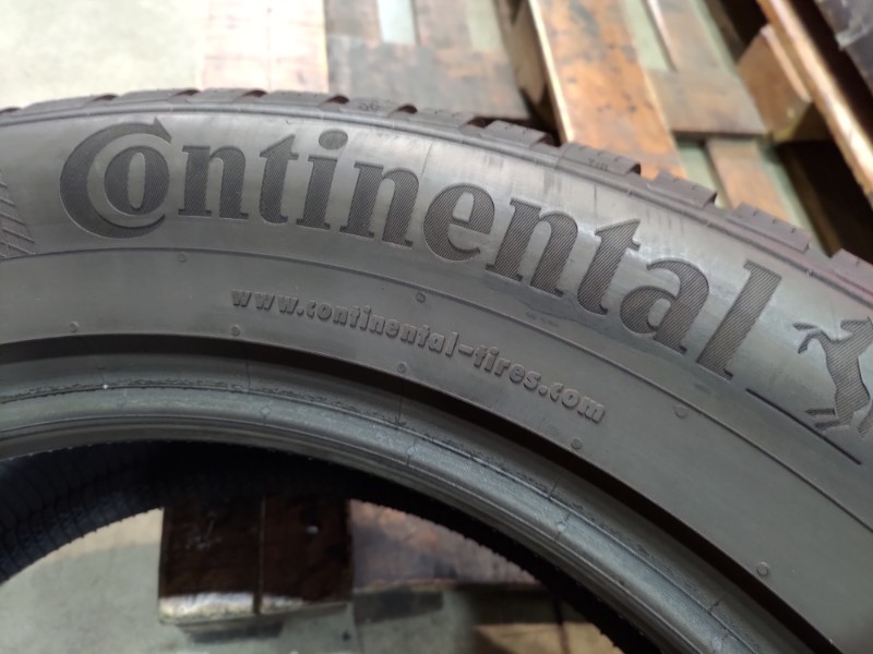 4 Gomme usate 265 50 20 Pneumatici Invernali CONTINENTAL 4 Gomme usate 265 50 20 Pneumatici Invernali CONTINENTAL