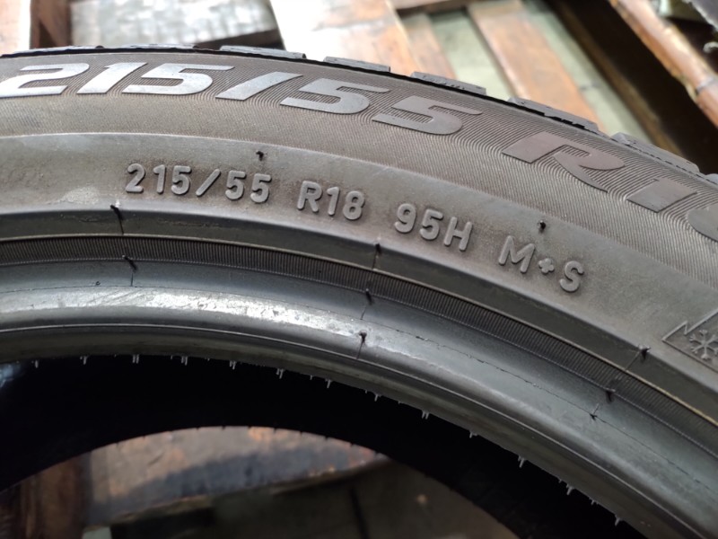 4 Gomme usate 215 55 18 Pneumatici Invernali PIRELLI 4 Gomme usate 215 55 18 Pneumatici Invernali PIRELLI