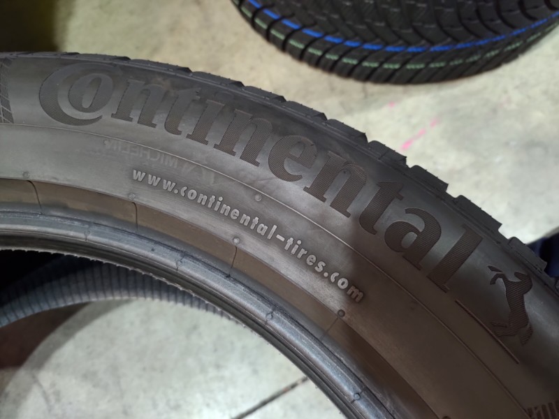 4 Gomme usate 255 50 20 Pneumatici Invernali CONTINENTAL 4 Gomme usate 255 50 20 Pneumatici Invernali CONTINENTAL
