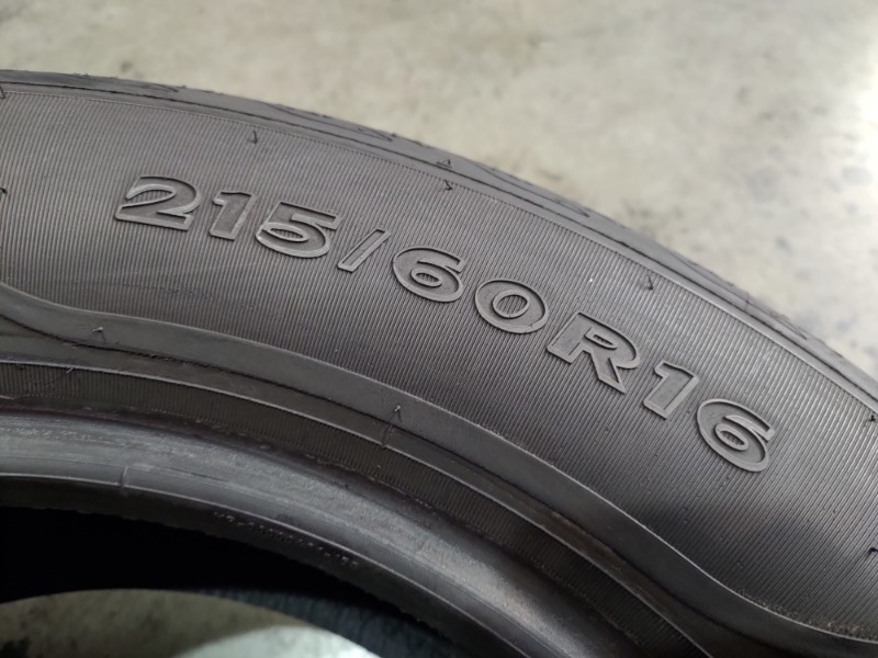 4 Gomme usate 215 60 16 Pneumatici Estivi SAVA 4 Gomme usate 215 60 16 Pneumatici Estivi SAVA