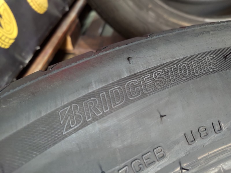 4 Gomme nuove 255 55 19 Pneumatici Estivi BRIDGESTONE 4 Gomme nuove 255 55 19 Pneumatici Estivi BRIDGESTONE