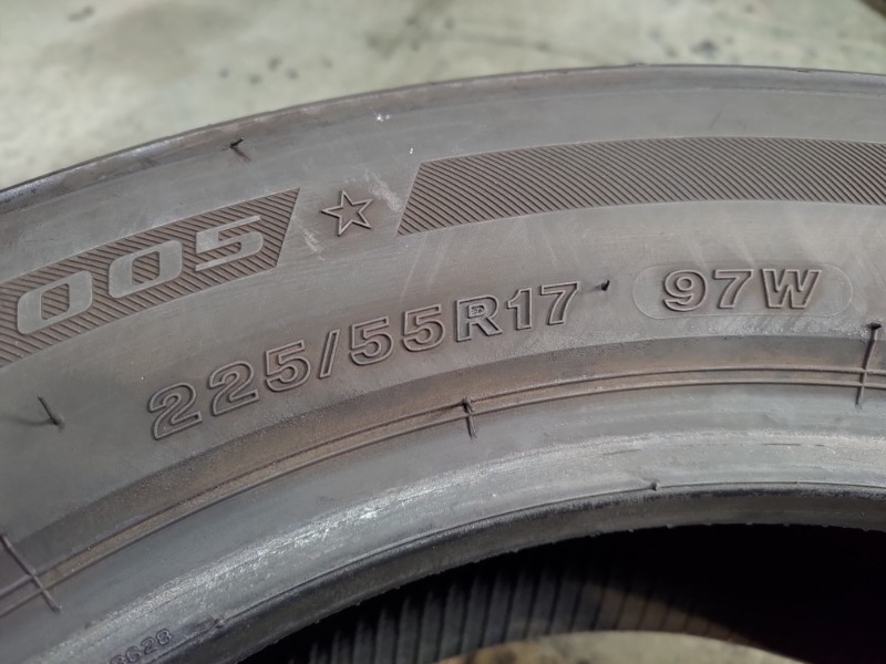4 Gomme usate 225 55 17 Pneumatici Estivi BRIDGESTONE 4 Gomme usate 225 55 17 Pneumatici Estivi BRIDGESTONE