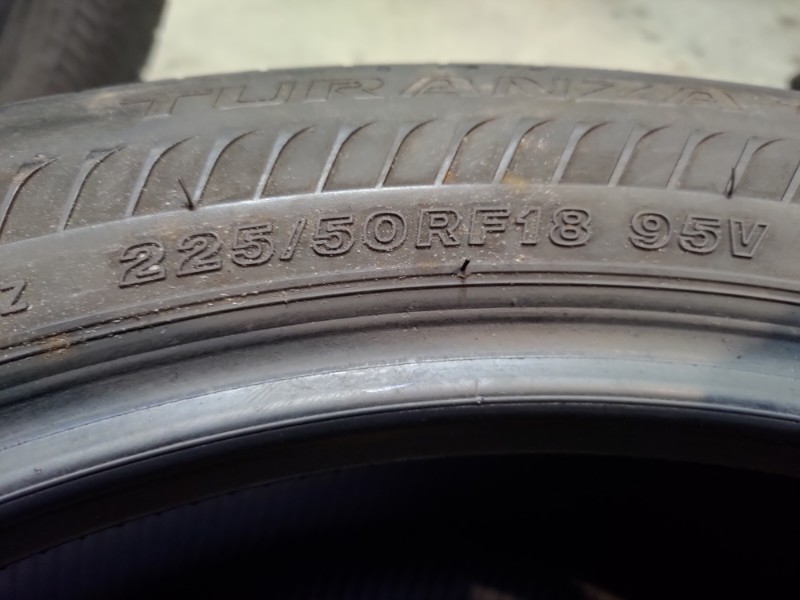 4 Gomme usate 225 50 18 RUN FLAT Pneumatici Estivi BRIDGESTONE 4 Gomme usate 225 50 18 RUN FLAT Pneumatici Estivi BRIDGESTONE