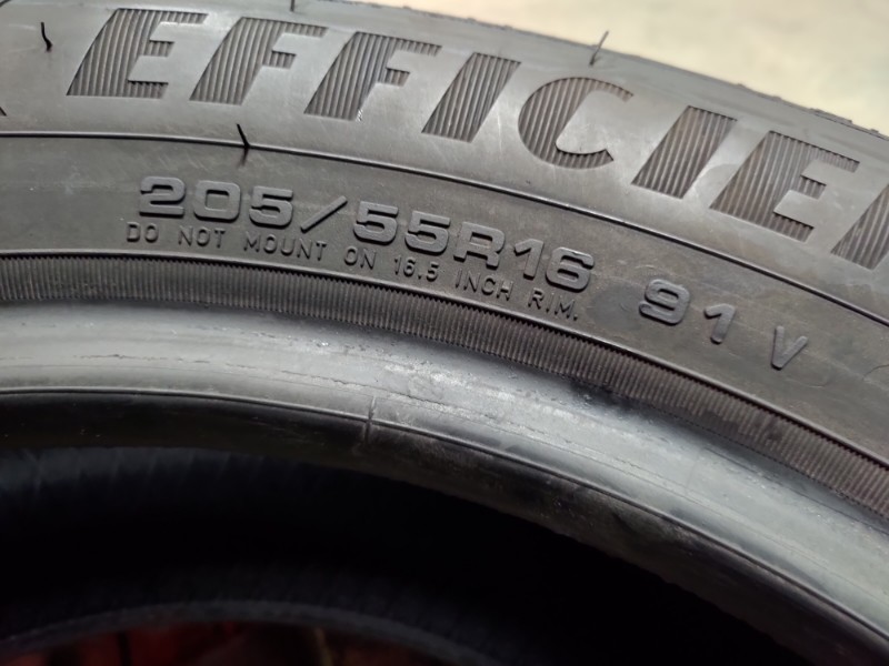 4 Gomme usate 205 55 16 Pneumatici Estivi GOODYEAR 4 Gomme usate 205 55 16 Pneumatici Estivi GOODYEAR