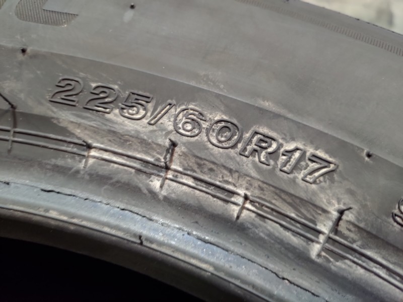 4 Gomme usate 225 60 17 Pneumatici Estivi BRIDGESTONE 4 Gomme usate 225 60 17 Pneumatici Estivi BRIDGESTONE