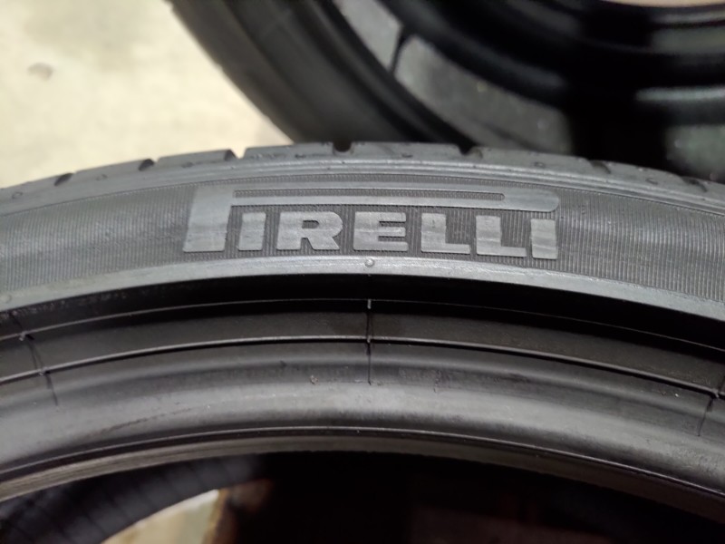 4 Gomme usate 255 35 21 Pneumatici Estivi PIRELLI 4 Gomme usate 255 35 21 Pneumatici Estivi PIRELLI