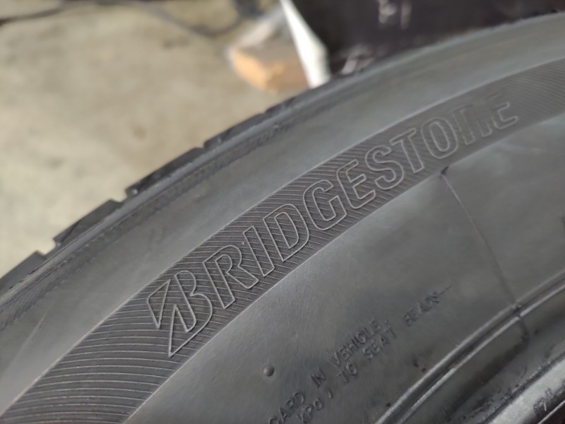4 Gomme usate 215 60 17 Pneumatici Estivi BRIDGESTONE 4 Gomme usate 215 60 17 Pneumatici Estivi BRIDGESTONE