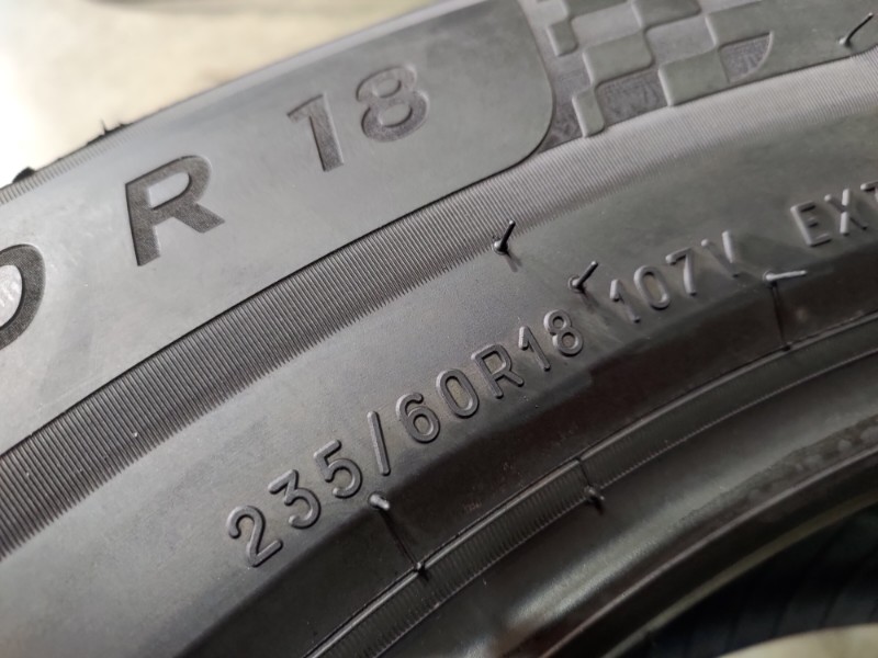 4 Gomme nuove 235 60 18 Pneumatici Estivi MICHELIN 4 Gomme nuove 235 60 18 Pneumatici Estivi MICHELIN