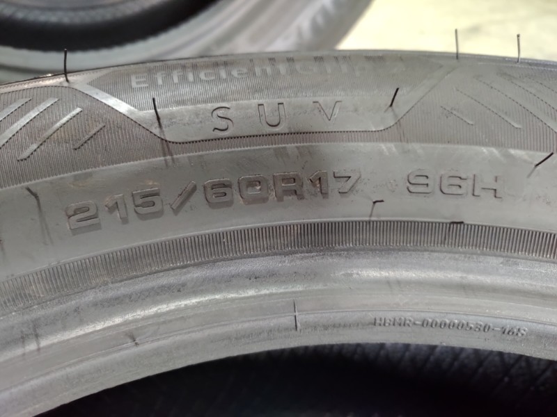 4 Gomme nuove 215 60 17 Pneumatici Estivi GOODYEAR 4 Gomme nuove 215 60 17 Pneumatici Estivi GOODYEAR