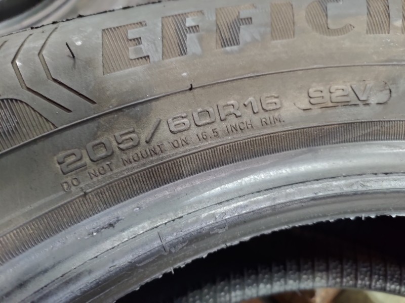 4 Gomme usate 205 60 16 Pneumatici Estivi GOODYEAR 4 Gomme usate 205 60 16 Pneumatici Estivi GOODYEAR