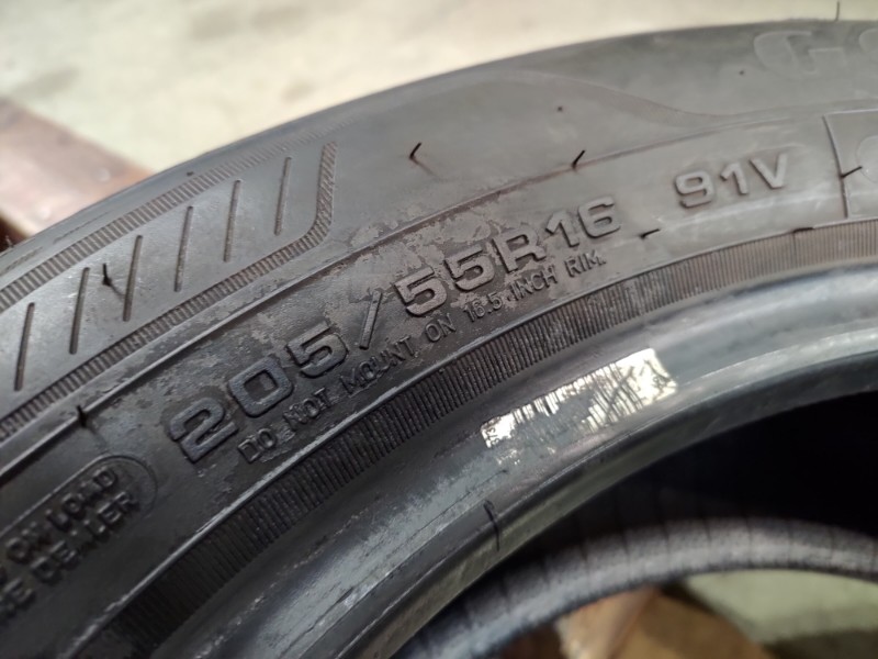 4 Gomme usate 205 55 16 Pneumatici 4 Stagioni GOODYEAR 4 Gomme usate 205 55 16 Pneumatici 4 Stagioni GOODYEAR