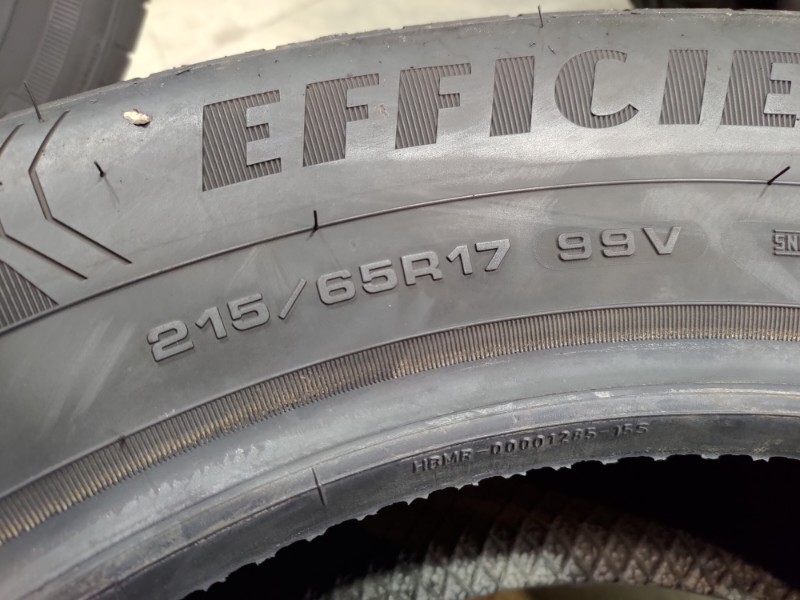 4 Gomme nuove 215 65 17 Pneumatici Estivi GOODYEAR 4 Gomme nuove 215 65 17 Pneumatici Estivi GOODYEAR