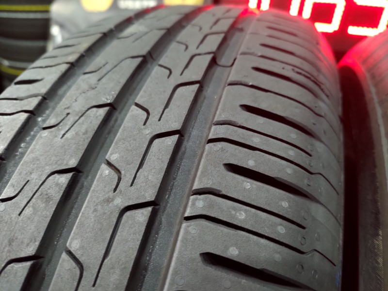 2 Gomme nuove 185 65 15 Pneumatici Estivi CONTINENTAL 2 Gomme nuove 185 65 15 Pneumatici Estivi CONTINENTAL