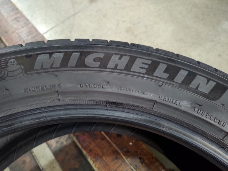 2 Gomme usate 255 45 20 Pneumatici Estivi MICHELIN 2 Gomme usate 255 45 20 Pneumatici Estivi MICHELIN