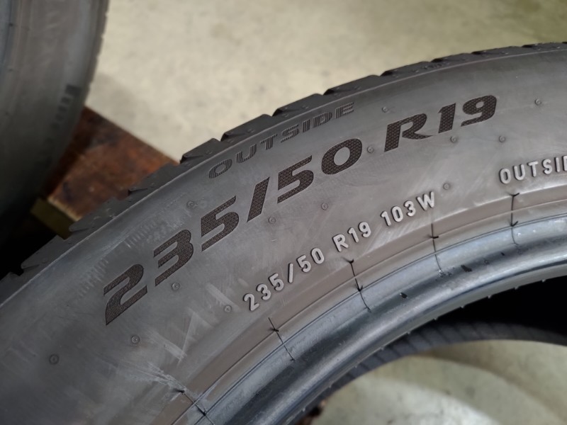 4 Gomme usate 235 50 19 Pneumatici Estivi PIRELLI 4 Gomme usate 235 50 19 Pneumatici Estivi PIRELLI