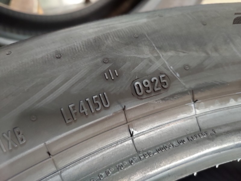 4 Gomme usate 235 50 19 Pneumatici Estivi PIRELLI 4 Gomme usate 235 50 19 Pneumatici Estivi PIRELLI