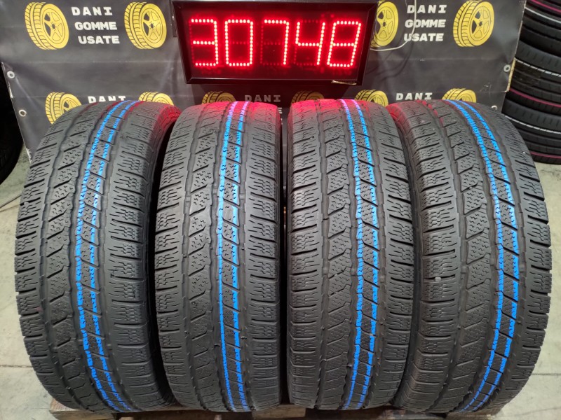 4 Gomme usate 215 70 15 C Pneumatici Invernali CONTINENTAL 4 Gomme usate 215 70 15 C Pneumatici Invernali CONTINENTAL