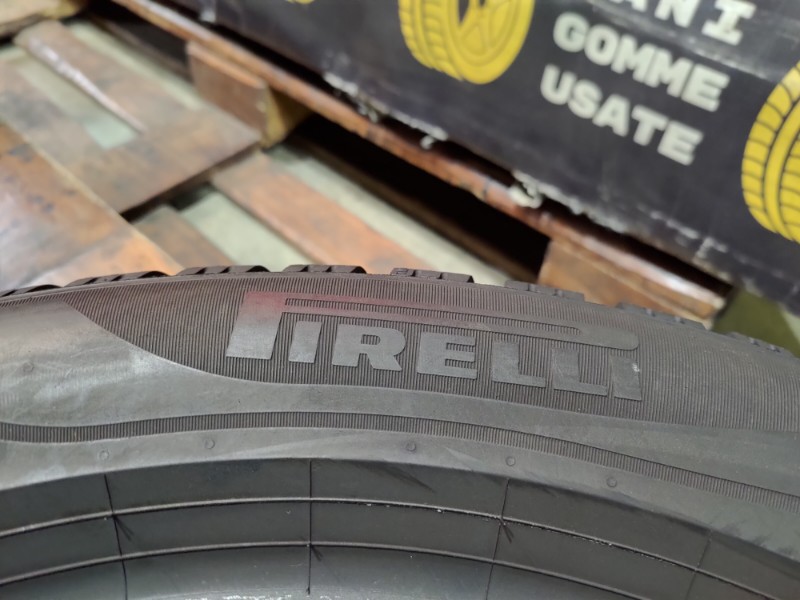 4 Gomme usate 205 55 16 Pneumatici Invernali PIRELLI 4 Gomme usate 205 55 16 Pneumatici Invernali PIRELLI