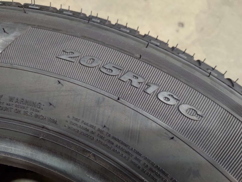4 Gomme usate 205 16 C Pneumatici Estivi NEXEN 4 Gomme usate 205 16 C Pneumatici Estivi NEXEN