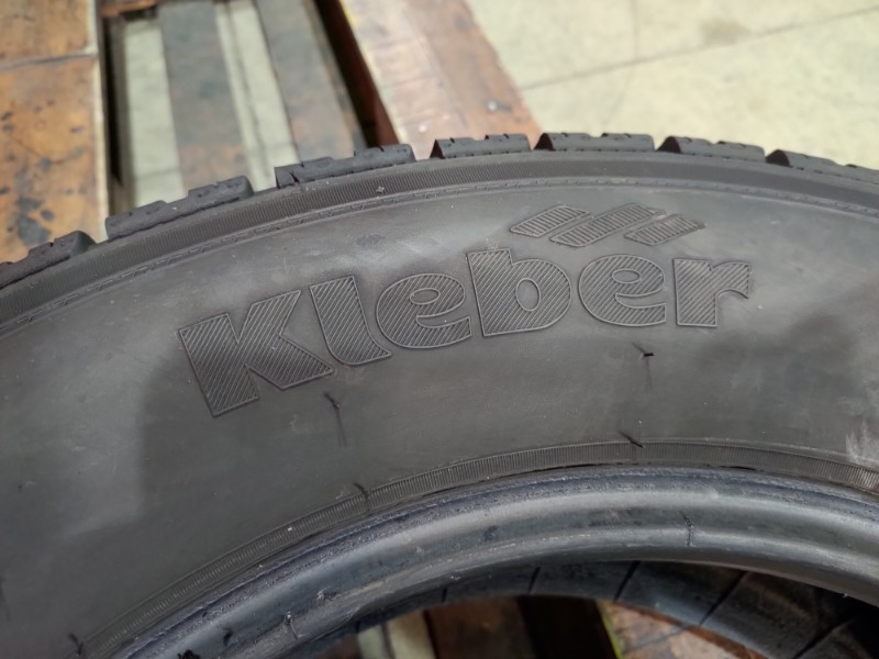 2 Gomme usate 225 65 16 C Pneumatici 4 Stagioni KLEBER 2 Gomme usate 225 65 16 C Pneumatici 4 Stagioni KLEBER