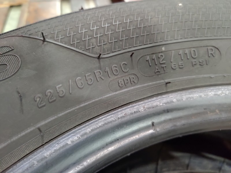 2 Gomme usate 225 65 16 C Pneumatici 4 Stagioni KLEBER 2 Gomme usate 225 65 16 C Pneumatici 4 Stagioni KLEBER