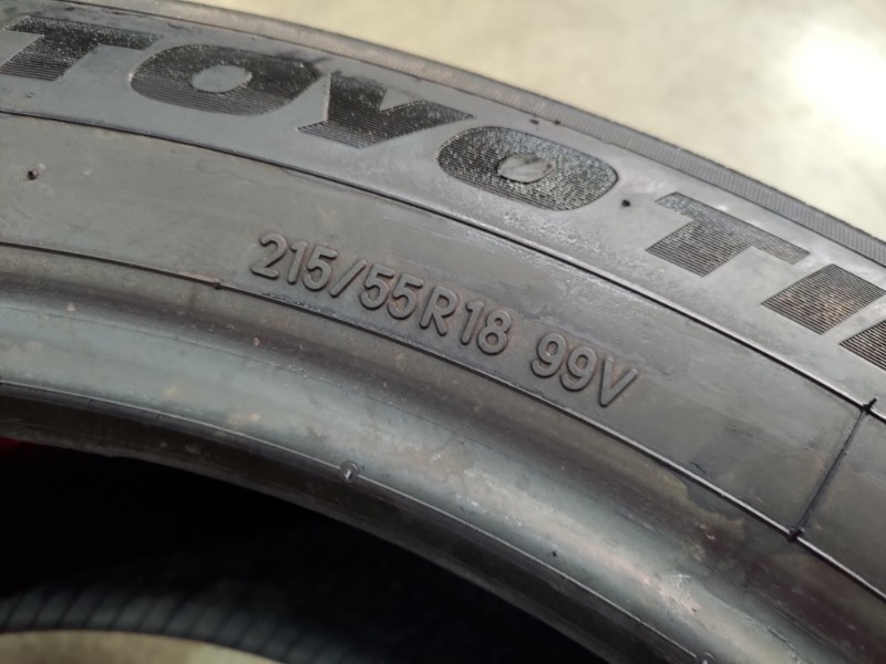 2 Gomme usate 215 55 18 Pneumatici 4 Stagioni TOYO 2 Gomme usate 215 55 18 Pneumatici 4 Stagioni TOYO