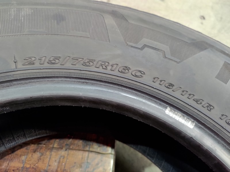 2 Gomme usate 215 75 16 C Pneumatici Estivi NEXEN 2 Gomme usate 215 75 16 C Pneumatici Estivi NEXEN