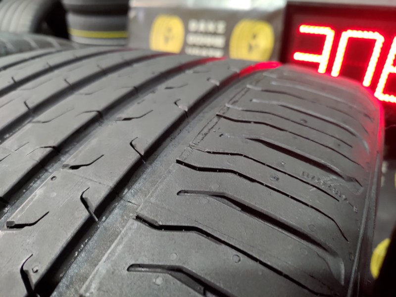 2 Gomme nuove 275 35 22 e 2 Gomme nuove 315 30 22 Pneumatici Estivi CONTINENTAL 2 Gomme nuove 275 35 22 e 2 Gomme nuove 315 30 22 Pneumatici Estivi CONTINENTAL