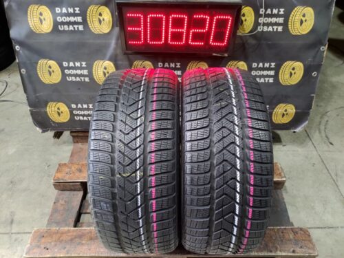 2 Gomme usate 235 35 19 Pneumatici Invernali PIRELLI