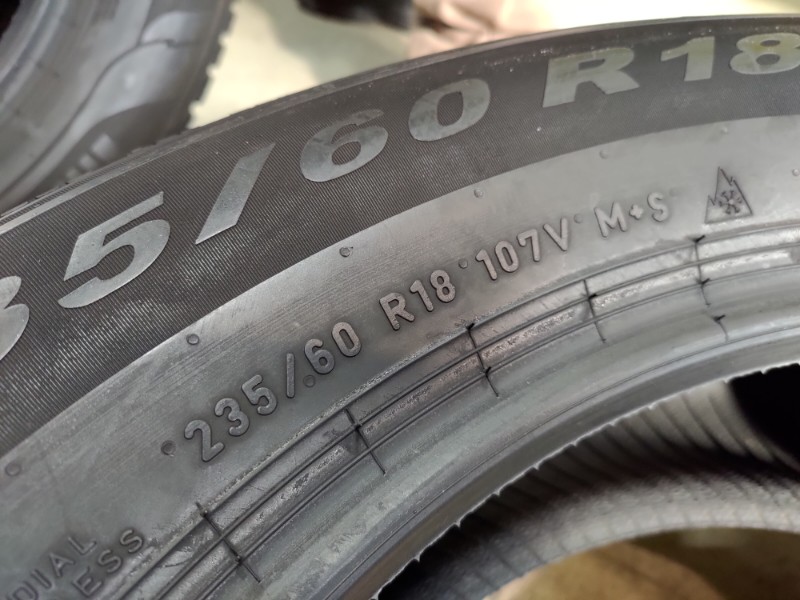 4 Gomme usate 235 60 18 Pneumatici Invernali PIRELLI 4 Gomme usate 235 60 18 Pneumatici Invernali PIRELLI