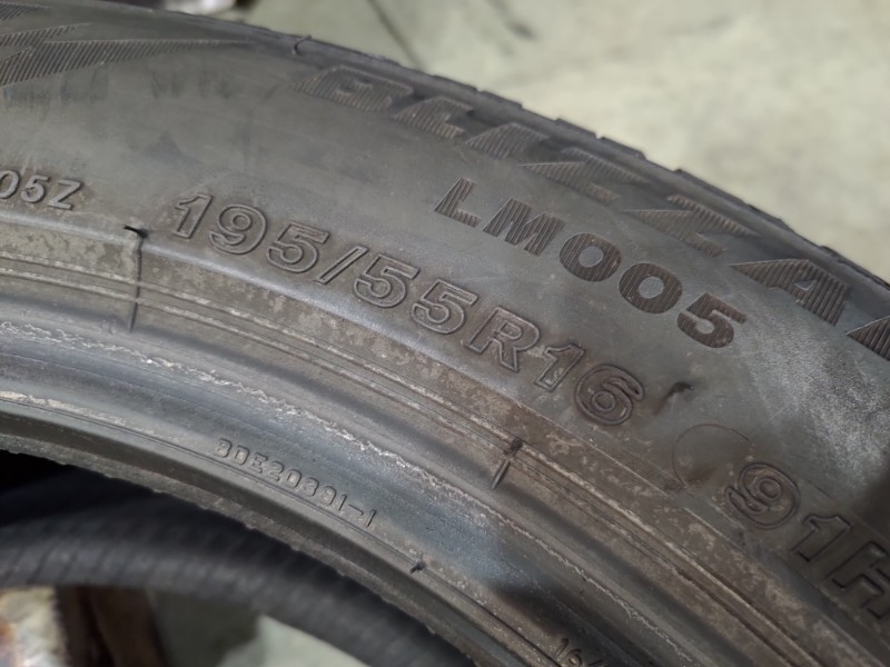 2 Gomme usate 195 55 16 Pneumatici Invernali BRIDGESTONE 2 Gomme usate 195 55 16 Pneumatici Invernali BRIDGESTONE