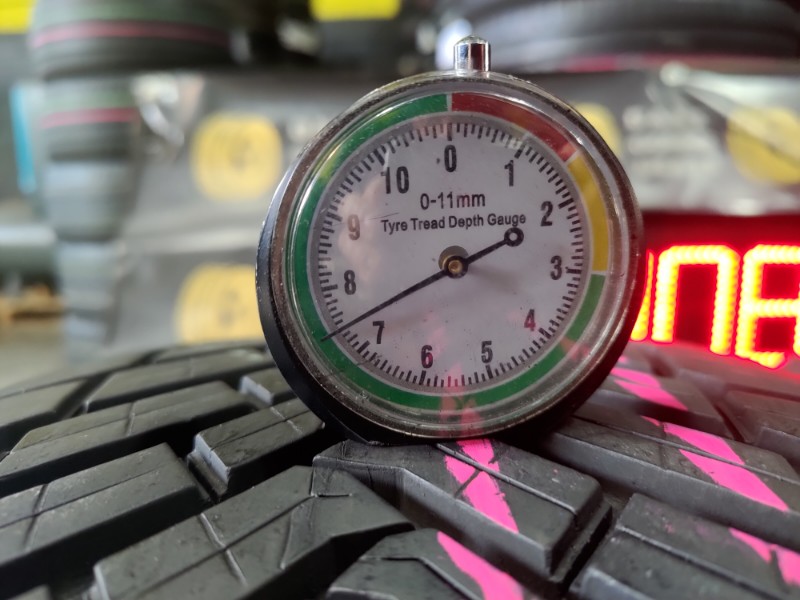4 Gomme usate 225 55 18 Pneumatici 4 Stagioni CONTINENTAL 4 Gomme usate 225 55 18 Pneumatici 4 Stagioni CONTINENTAL
