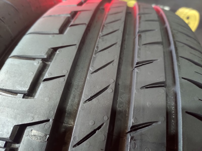 4 Gomme nuove 205 60 16 Pneumatici Estivi CONTINENTAL 4 Gomme nuove 205 60 16 Pneumatici Estivi CONTINENTAL