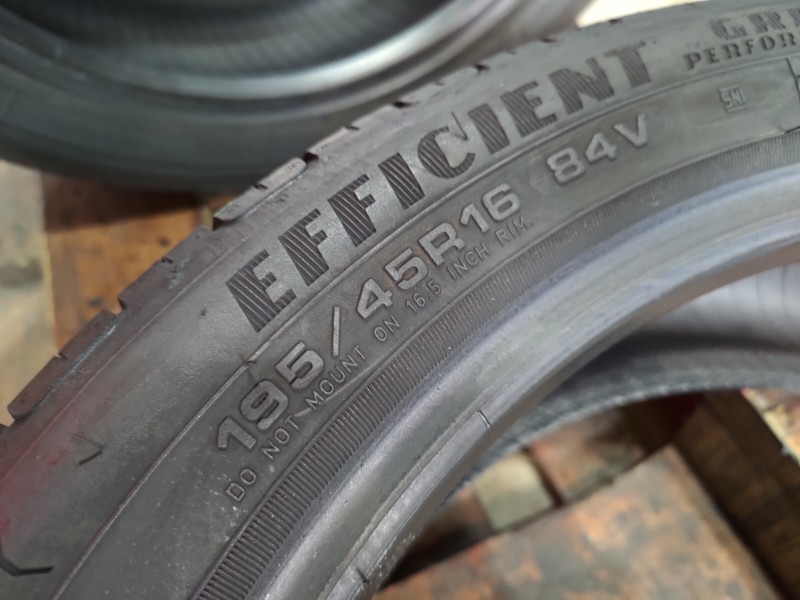 4 Gomme usate 195 45 16 Pneumatici Estivi GOODYEAR 4 Gomme usate 195 45 16 Pneumatici Estivi GOODYEAR
